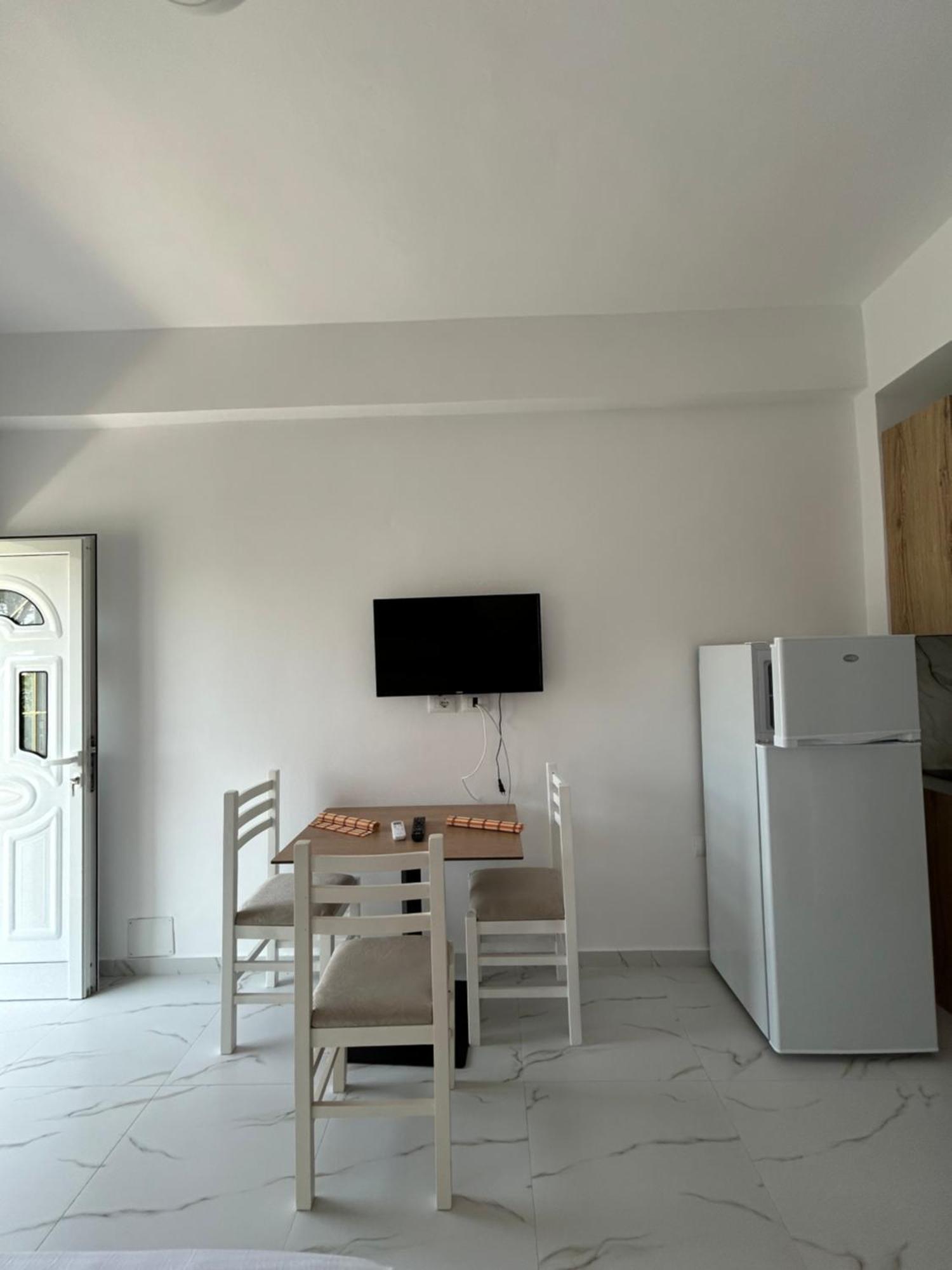 Vlorë Vila Roan מראה חיצוני תמונה